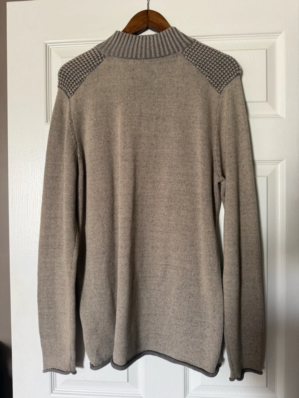 Men’s Outpost Makers Plated Quarter Zip Sweater size M